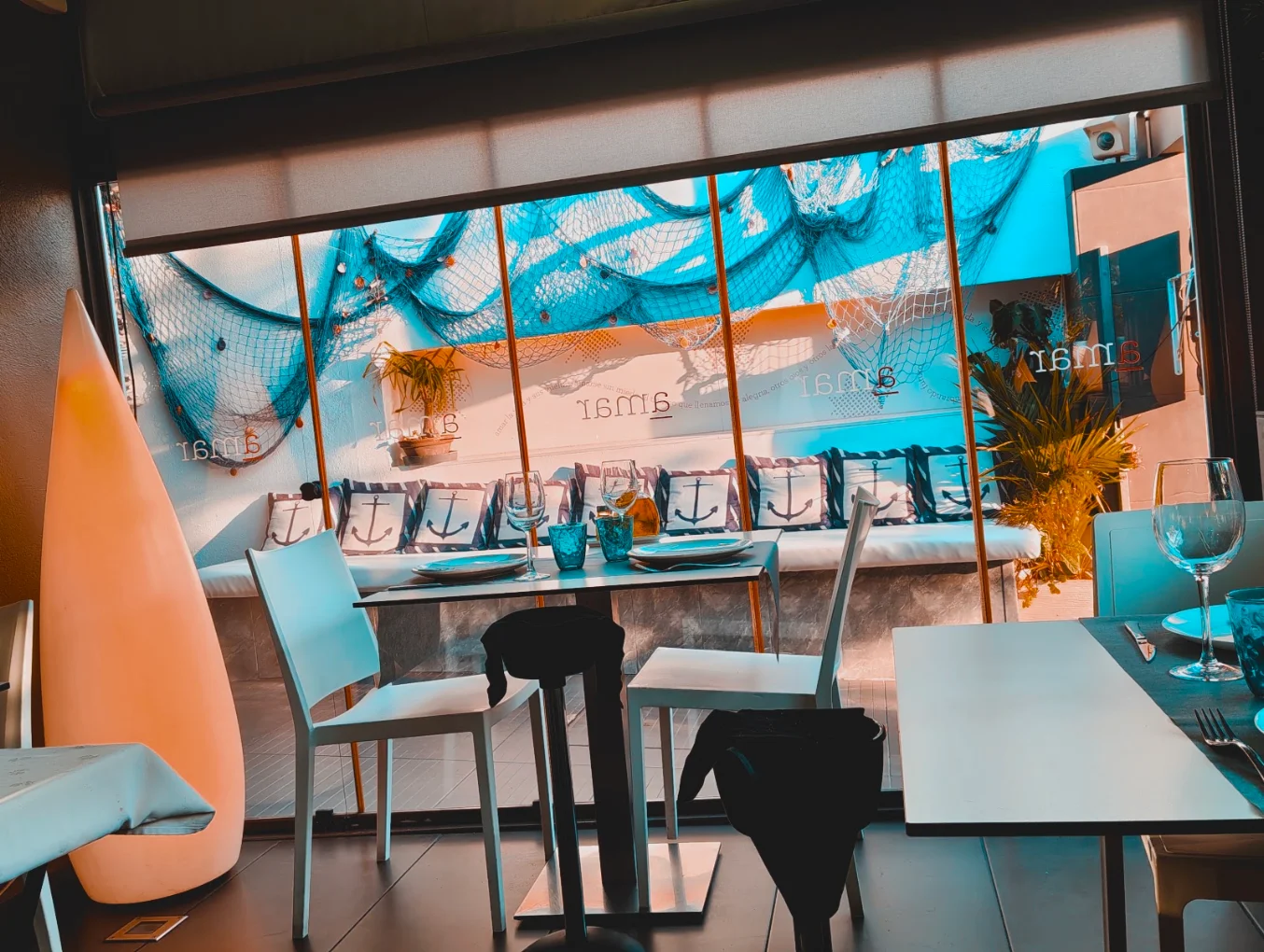 Interior de AMAR Restaurante