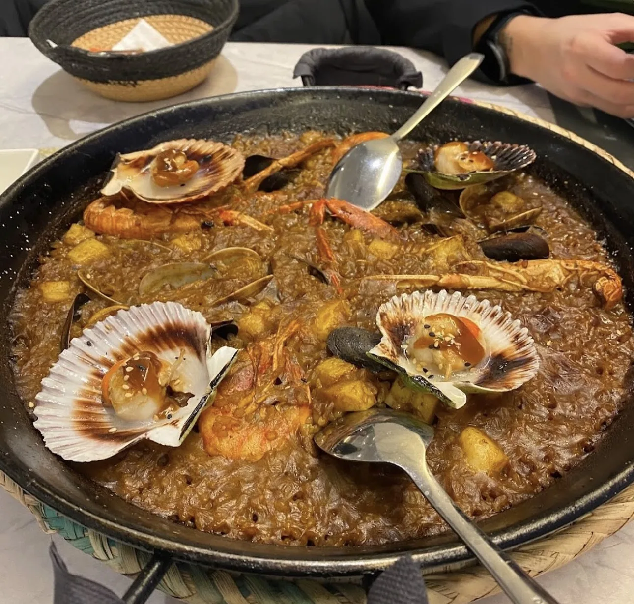 Paella marinera AMAR